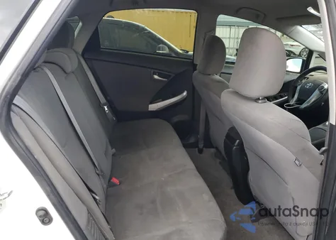 2013 Toyota Prius Plug-In z USA, uszkodzony, nr VIN JTDKN3DP0D3039386